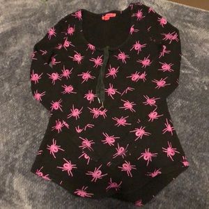 Betsey Johnson thermal spider print top